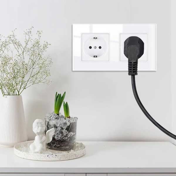 Priza dubla cu rama din sticla securizata Classlights, 16A, Alb