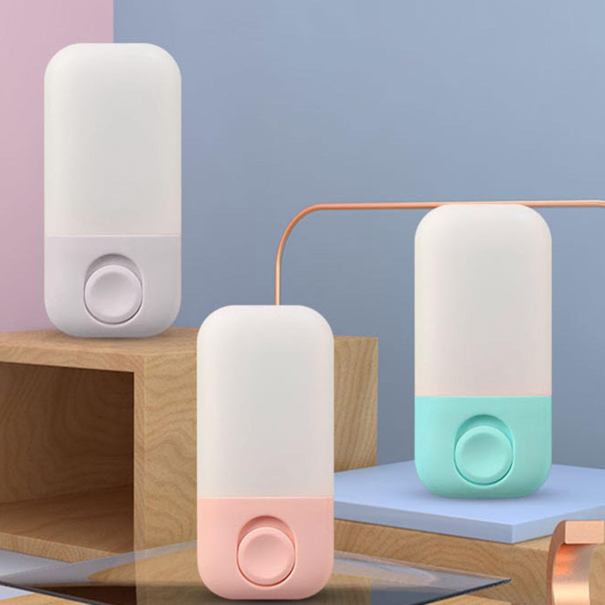 Lampa de veghe LED cu intrerupator, design compact, lumina calda