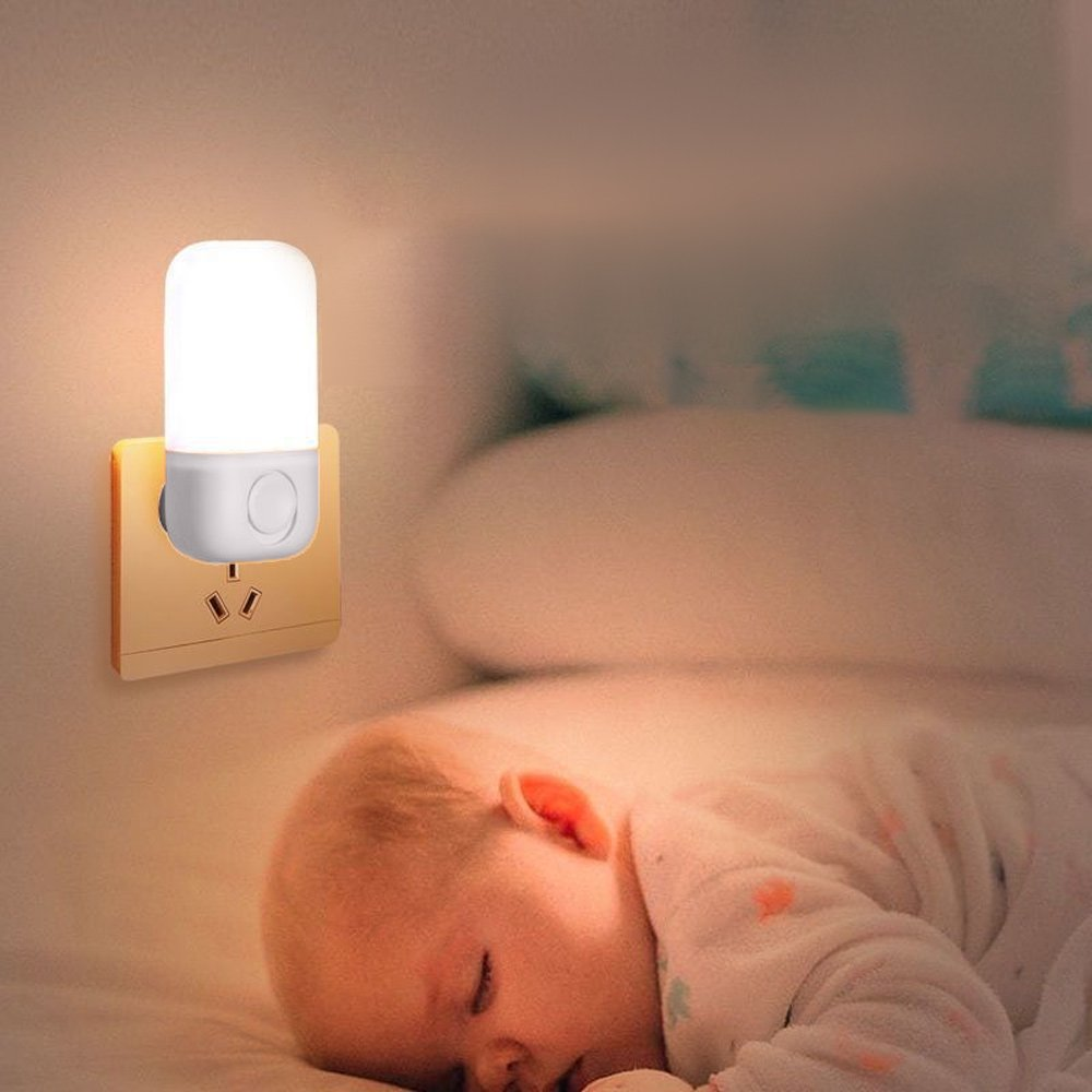 Lampa de veghe LED cu intrerupator, design compact, lumina calda